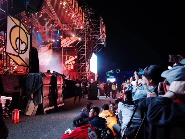 舞臺(tái)租賃適用且經(jīng)濟(jì)實(shí)惠