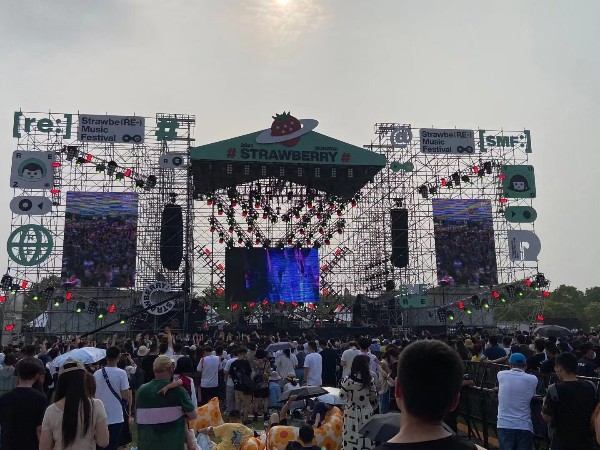 燈光租賃光與色結(jié)合方能達(dá)效