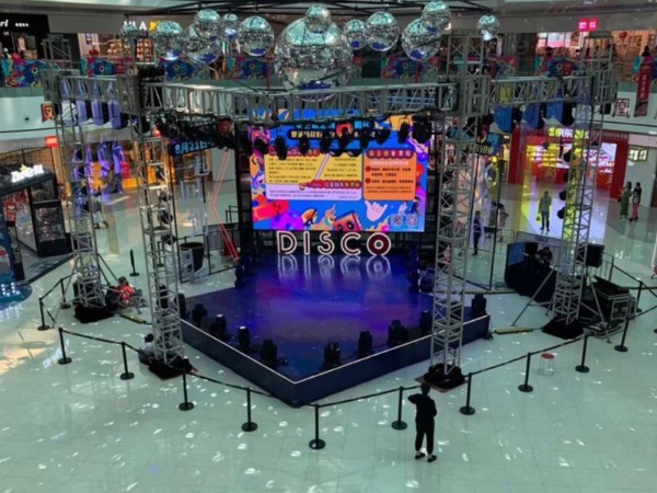 商場舞臺搭建：城市商業空間的活力引擎