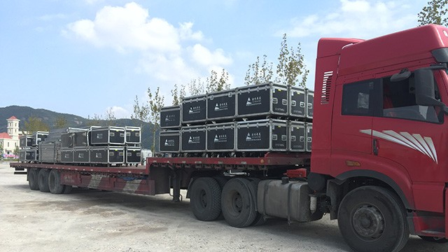 現(xiàn)場服務(wù)9