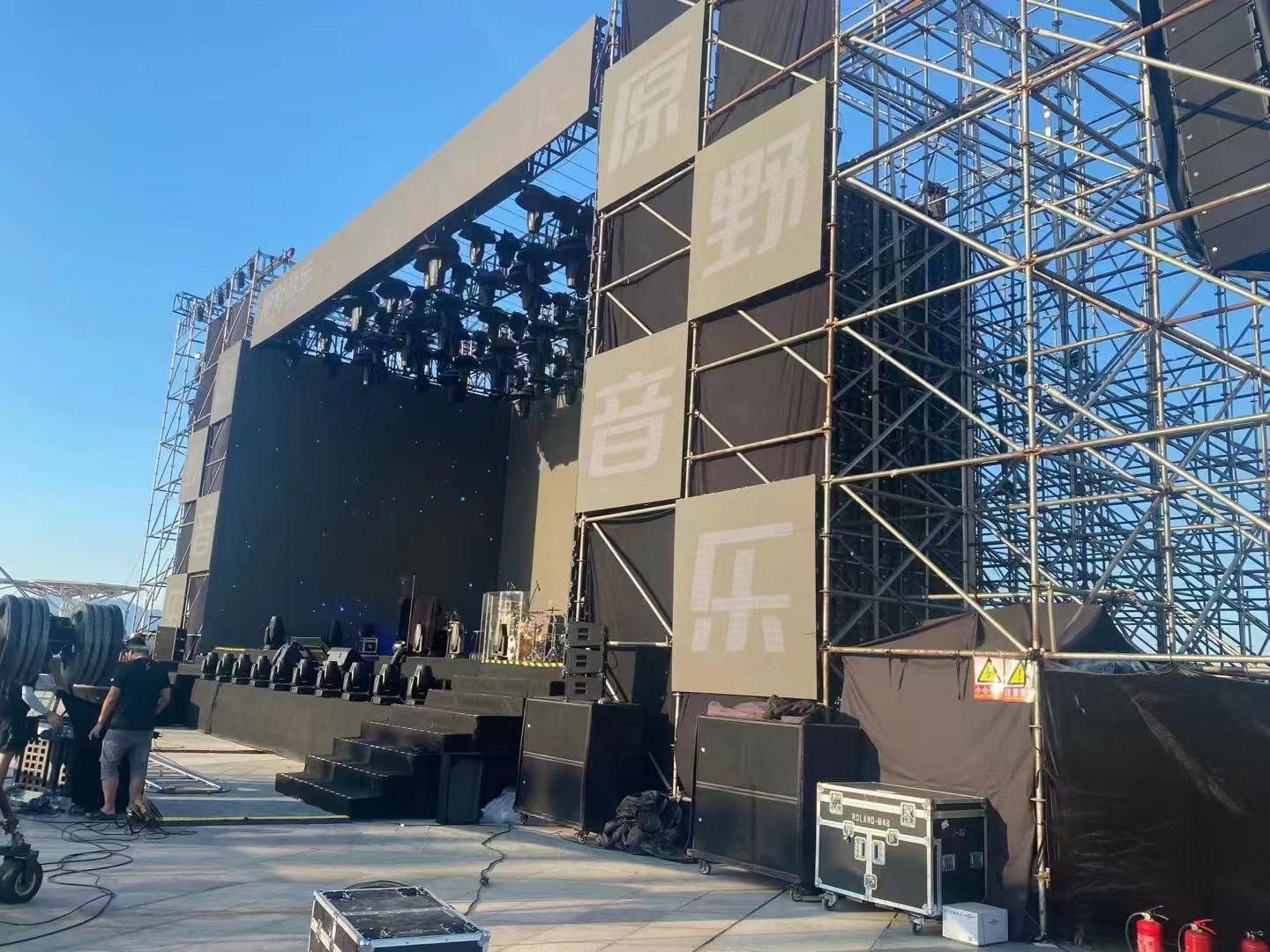 雜亂的市場(chǎng)舞臺(tái)搭建服務(wù)供應(yīng)商選擇小秘密