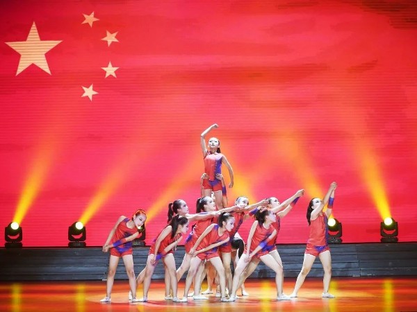 鑫禾舞美為用戶提供的租賃服務有哪些